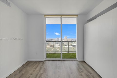 Condo in Miami, Florida, 1 bedroom № 2077459 - photo 23