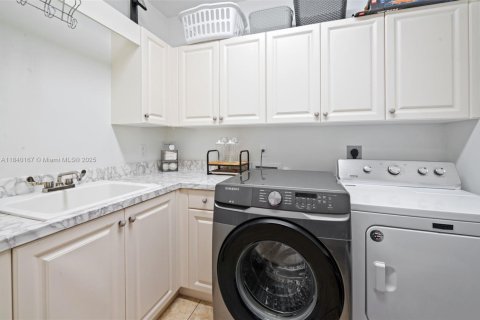 Touwnhouse à vendre à Boca Raton, Floride: 3 chambres, 302.4 m2 № 2021016 - photo 26