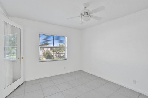 Condo in Fort Lauderdale, Florida, 2 bedrooms  № 2427810 - photo 26