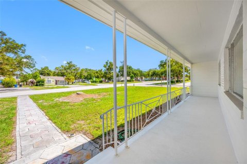 Villa ou maison à vendre à Saint Petersburg, Floride: 2 chambres, 105.54 m2 № 2321664 - photo 2