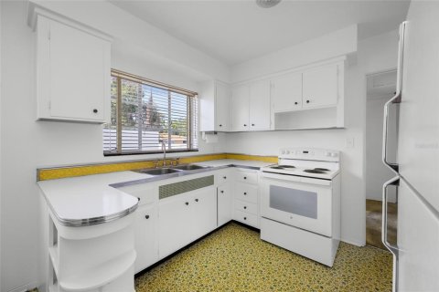 Villa ou maison à vendre à Saint Petersburg, Floride: 2 chambres, 105.54 m2 № 2321664 - photo 9