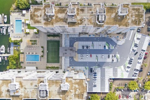 Copropriété à vendre à Aventura, Floride: 2 chambres, 116.22 m2 № 2072587 - photo 17