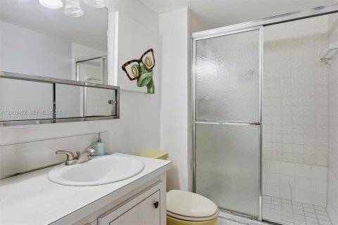 Copropriété à vendre à Aventura, Floride: 2 chambres, 116.22 m2 № 2072587 - photo 9