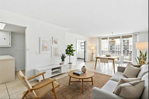 Copropriété à vendre à Aventura, Floride: 2 chambres, 116.22 m2 № 2072587 - photo 3