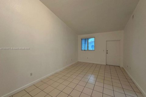 Copropriété à louer à Homestead, Floride: 2 chambres, 86.4 m2 № 1787224 - photo 3