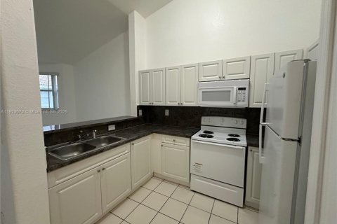 Copropriété à louer à Homestead, Floride: 2 chambres, 86.4 m2 № 1787224 - photo 4