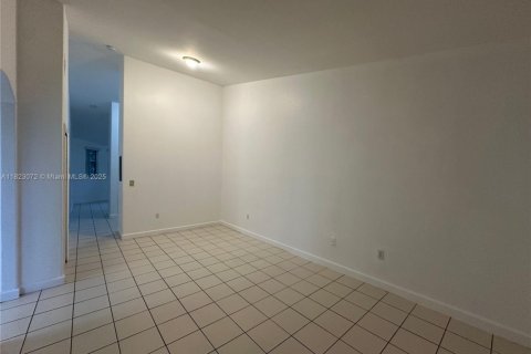 Copropriété à louer à Homestead, Floride: 2 chambres, 86.4 m2 № 1787224 - photo 2