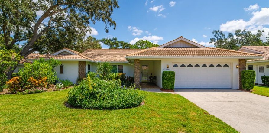 House in Bradenton, Florida 3 bedrooms, 175.96 sq.m. № 1877402
