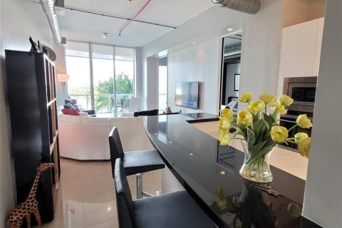 Condominio en alquiler en Aventura, Florida, 2 dormitorios, 111.85 m2 № 2155072 - foto 8