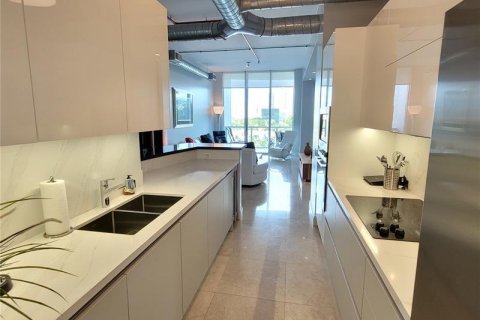 Condominio en alquiler en Aventura, Florida, 2 dormitorios, 111.85 m2 № 2155072 - foto 3