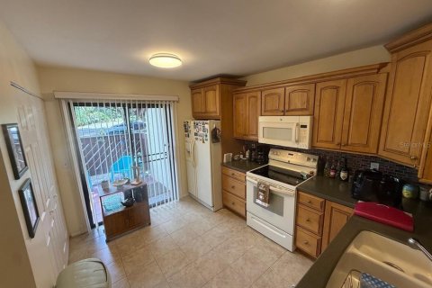 Casa en venta en Palm Harbor, Florida, 3 dormitorios, 120.59 m2 № 2396542 - foto 7