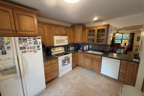 Casa en venta en Palm Harbor, Florida, 3 dormitorios, 120.59 m2 № 2396542 - foto 9