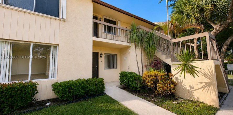 Condo in Boca Raton, Florida, 2 bedrooms № 2265243