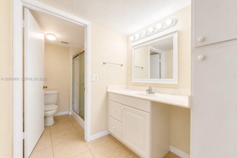 Condo in Boca Raton, Florida, 2 bedrooms № 2265243 - photo 19