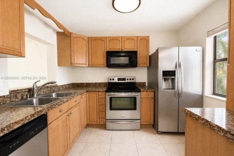 Condo in Boca Raton, Florida, 2 bedrooms № 2265243 - photo 4