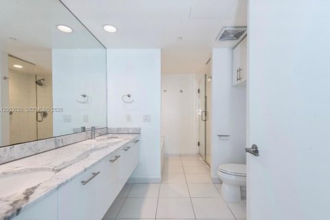Condominio en alquiler en Miami, Florida, 2 dormitorios, 103.21 m2 № 2066500 - foto 10