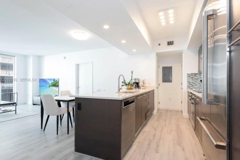 Condominio en alquiler en Miami, Florida, 2 dormitorios, 103.21 m2 № 2066500 - foto 4