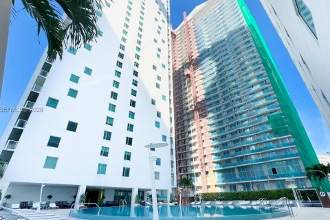 Condominio en Miami, Florida, 2 dormitorios  № 2066500