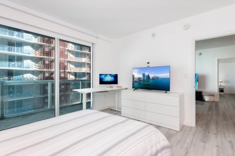 Condominio en alquiler en Miami, Florida, 2 dormitorios, 103.21 m2 № 2066500 - foto 18