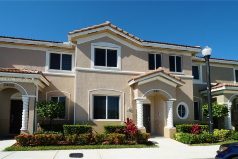 Touwnhouse à louer à Homestead, Floride: 4 chambres, 127.65 m2 № 2252527 - photo 2