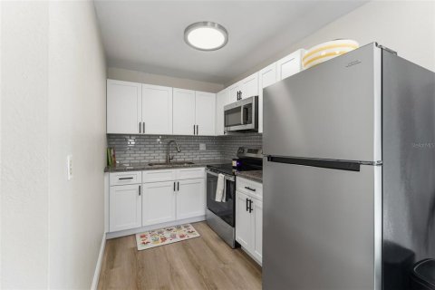 Villa ou maison à vendre à Sanford, Floride: 3 chambres, 79.71 m2 № 2142711 - photo 10