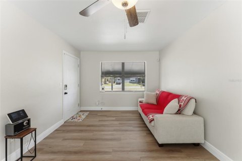 Villa ou maison à vendre à Sanford, Floride: 3 chambres, 79.71 m2 № 2142711 - photo 7