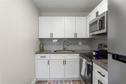 Villa ou maison à vendre à Sanford, Floride: 3 chambres, 79.71 m2 № 2142711 - photo 11