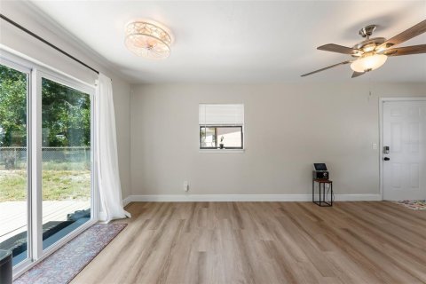 Villa ou maison à vendre à Sanford, Floride: 3 chambres, 79.71 m2 № 2142711 - photo 13