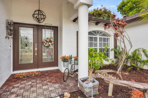 Casa en alquiler en Port St. Lucie, Florida, 4 dormitorios, 192.59 m2 № 2078389 - foto 3