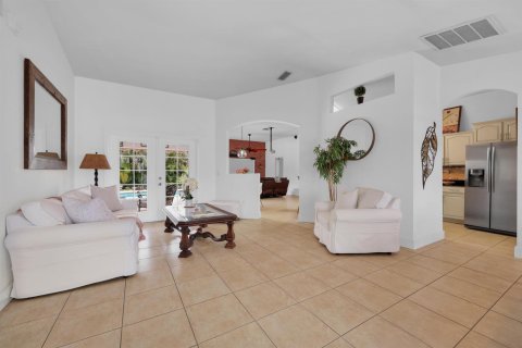 Casa en alquiler en Port St. Lucie, Florida, 4 dormitorios, 192.59 m2 № 2078389 - foto 5