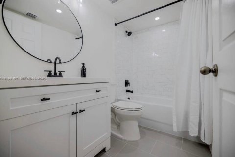 Copropriété à vendre à Davie, Floride: 3 chambres, 102.19 m2 № 2429749 - photo 12