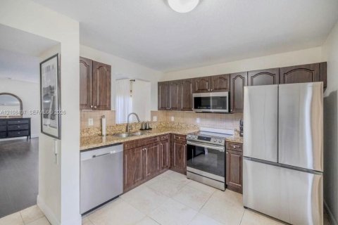 Copropriété à vendre à Davie, Floride: 3 chambres, 102.19 m2 № 2429749 - photo 5