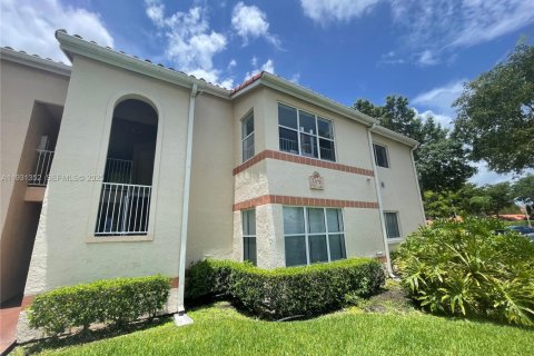 Apartment in Margate, Florida 1 bedroom, 66.15 sq.m. № 1989996 - photo 3