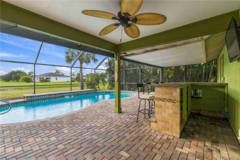 Villa ou maison à vendre à Punta Gorda, Floride: 3 chambres, 167.22 m2 № 2421794 - photo 6