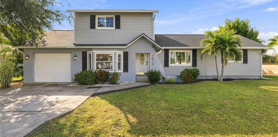 Villa ou maison à Punta Gorda, Floride 3 chambres, 167.22 m2 № 2421794