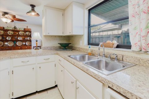 Casa en venta en Holiday, Florida, 2 dormitorios, 129.41 m2 № 1904979 - foto 14