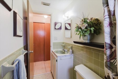 Casa en venta en Holiday, Florida, 2 dormitorios, 129.41 m2 № 1904979 - foto 27