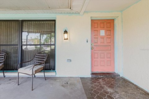 Casa en venta en Holiday, Florida, 2 dormitorios, 129.41 m2 № 1904979 - foto 4