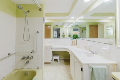 Casa en venta en Holiday, Florida, 2 dormitorios, 129.41 m2 № 1904979 - foto 22