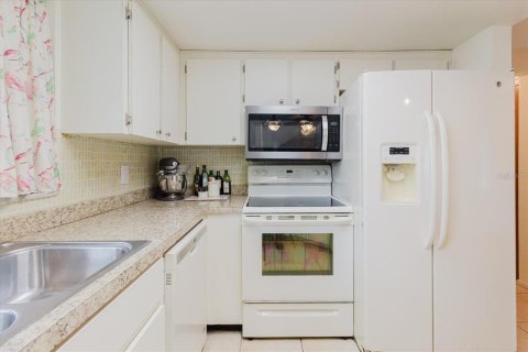 Casa en venta en Holiday, Florida, 2 dormitorios, 129.41 m2 № 1904979 - foto 15