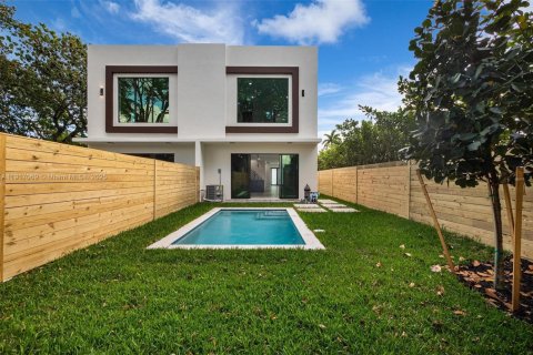 Купить виллу или дом в Майами, Флорида 4 спальни, № 1972623 - фото 3