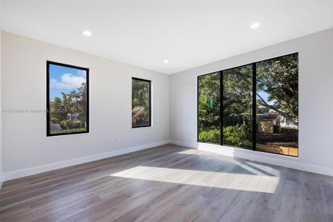 Купить виллу или дом в Майами, Флорида 4 спальни, № 1972623 - фото 19
