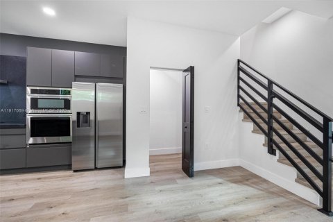 Купить виллу или дом в Майами, Флорида 4 спальни, № 1972623 - фото 14