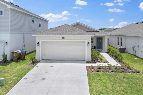 Villa ou maison à vendre à Kissimmee, Floride: 3 chambres, 117.71 m2 № 1820521 - photo 1