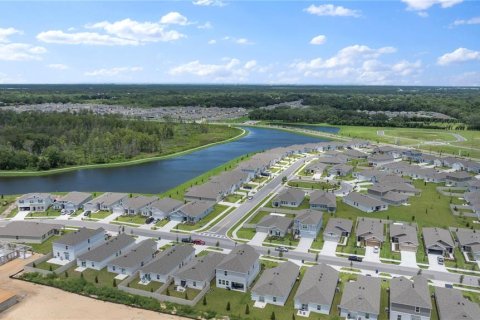 Villa ou maison à vendre à Kissimmee, Floride: 3 chambres, 117.71 m2 № 1820521 - photo 4