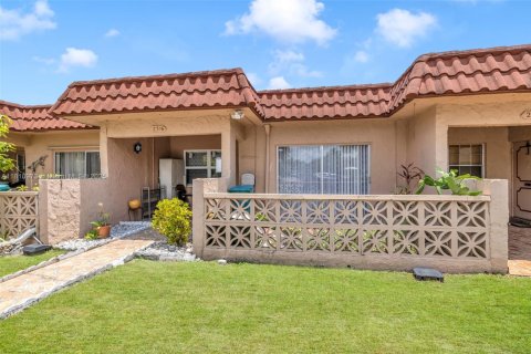 Villa ou maison à vendre à North Lauderdale, Floride: 2 chambres, 89.37 m2 № 1938013 - photo 4