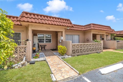 Villa ou maison à vendre à North Lauderdale, Floride: 2 chambres, 89.37 m2 № 1938013 - photo 5