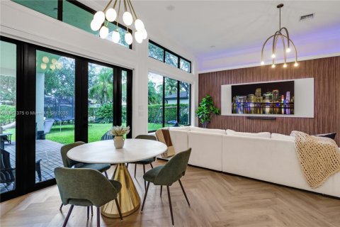 Villa ou maison à louer à Miramar, Floride: 5 chambres, 264.21 m2 № 1919974 - photo 25