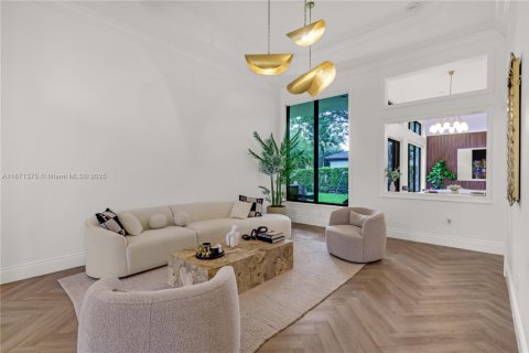 Villa ou maison à louer à Miramar, Floride: 5 chambres, 264.21 m2 № 1919974 - photo 1