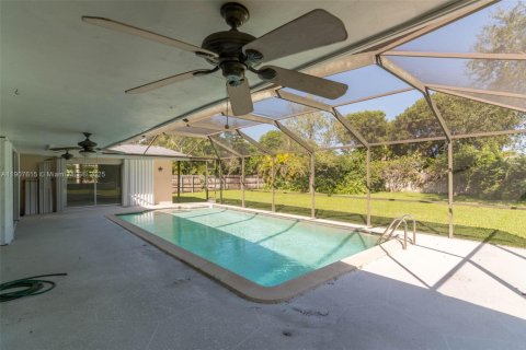 Купить виллу или дом в Пальметто-Бей, Флорида 7 комнат, 167.5м2, № 1964052 - фото 14